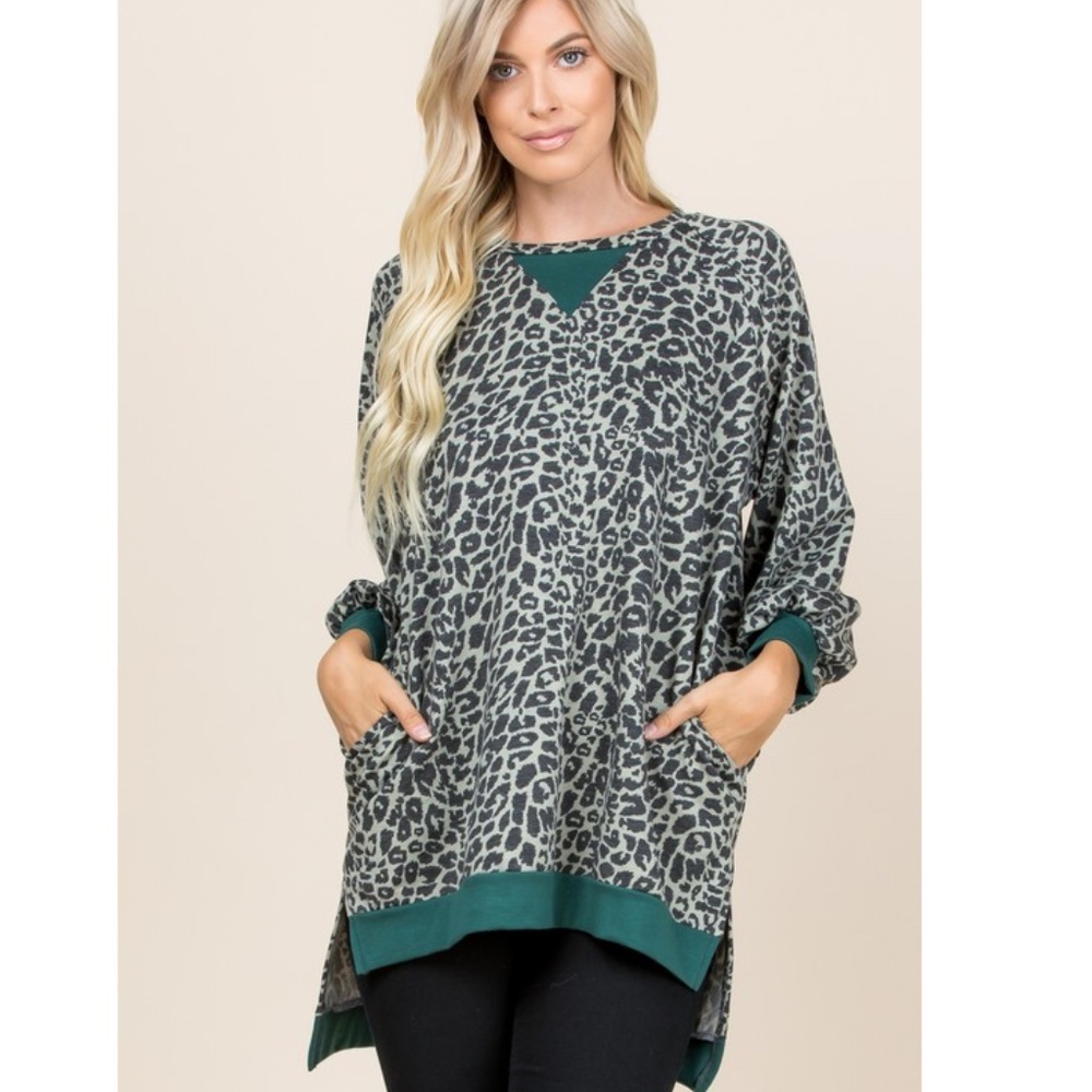 Emerald Green Animal Print French Terry Tunic with Pockets NWOT